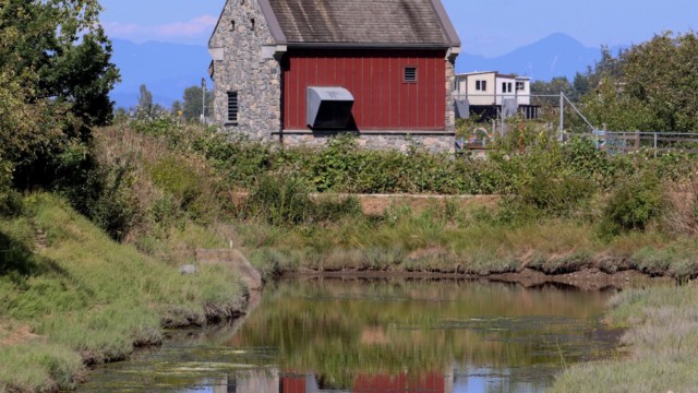Maple Street pumphouse Maple Street pumphouse